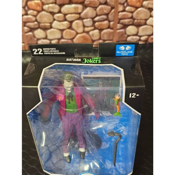 Batman Three Jokers DC Multiverse The Joker - Picture 5 of 5